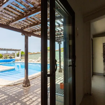 La Quinta Heights -6 Bed Villa-private Pool * San Miguel de Abona