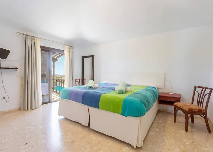 1327 La Quinta Heights *