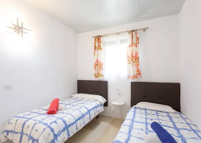 1327 La Quinta Heights San Miguel de Abona