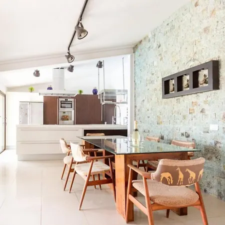 La Quinta Heights -6 Bed Villa-private Pool Villa San Miguel de Abona