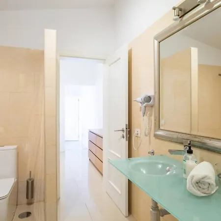 1327 La Quinta Heights Villa *