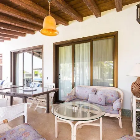 1327 La Quinta Heights *